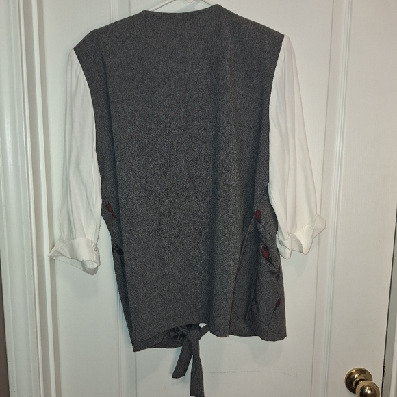 Chad Stevens 2 piece pants  suit / size 16w / gray with floral design - Picture 4 of 15